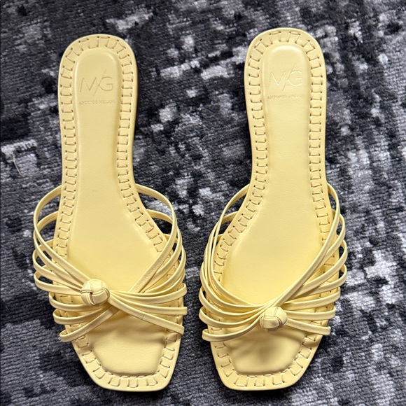 ANTONIO MELANI Yellow Women's Sandals Size 10 - Picture 4 of 5